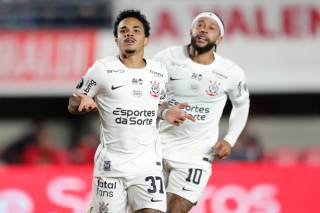 1-1. Corinthians empata ante Estudiantes en La Plata y la serie queda abierta