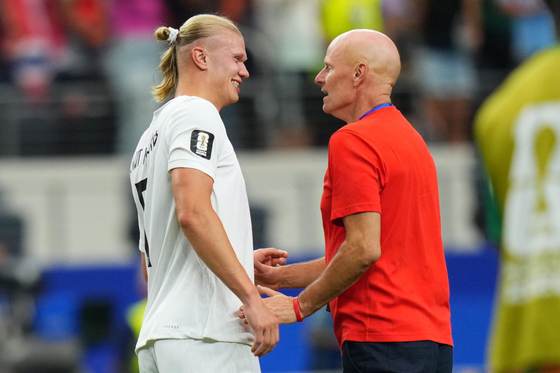 Solbakken afirma que Haaland "es el mejor goleador del mundo"