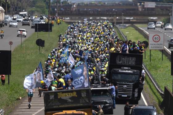 El bolsonarismo saca músculo con una marcha de miles de motos antes de las elecciones