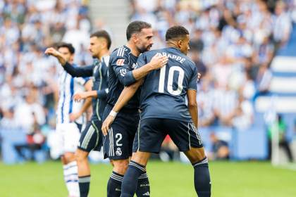 Carvajal y Mbappé vuelven a entrenarse con el grupo y apuntan al choque ante el Oviedo
