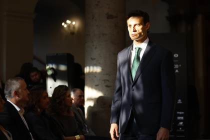 Selección de México se viste de gala con traje para Mundial 2026 presentado en Guadalajara