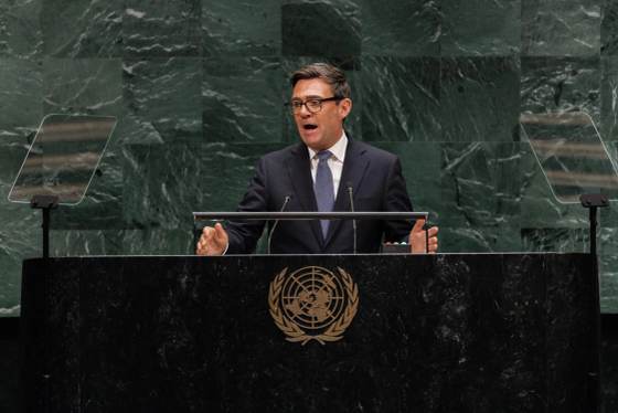 Burnham anuncia una alianza de IA con EEUU para proteger "infraestructuras críticas"