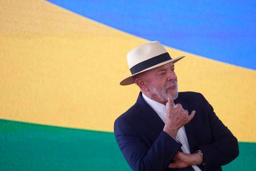 Lula invita a Trump a explicar públicamente el nuevo arancel del 25 % contra Brasil