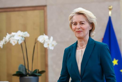 Von der Leyen defiende limitar el acceso a redes sociales de los niños a nivel europeo