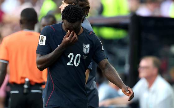 Eurodiputados piden al fútbol europeo que investigue el papel de EEUU en el caso Balogun