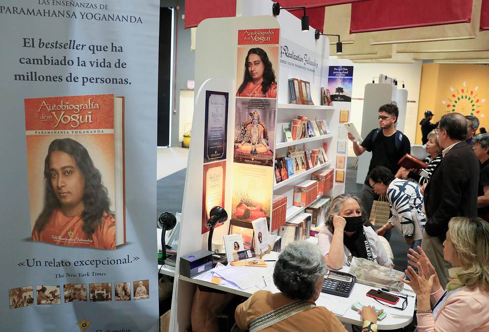 La India resalta su cultura milenaria y a sus escritoras en la Feria del Libro de Bogotá