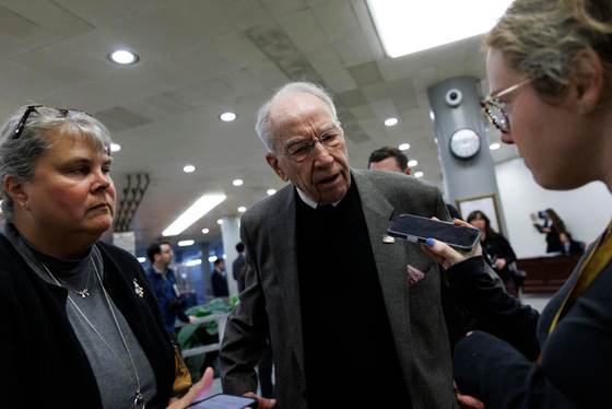 El Senado rechaza la resolución que pretendía frenar la intervención en Irán