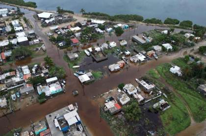 Polo se debilita a tormenta tropical en su paso por el estado mexicano de Sonora