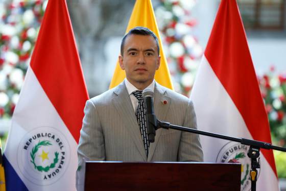 El presidente de Ecuador anuncia un nuevo toque de queda en la costa para noviembre