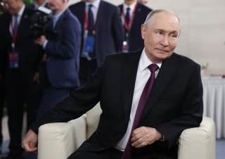 Putin advierte que amenazas ucranianas a aviación civil obstaculizan negociaciones de paz