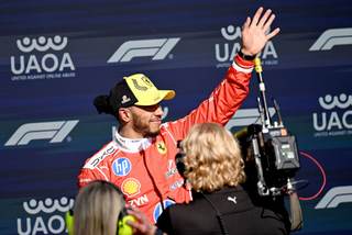 Hamilton asusta en Silverstone