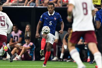 Koundé: "Es algo histórico para Kylian Mbappé, pero hoy es difícil alegrarme"