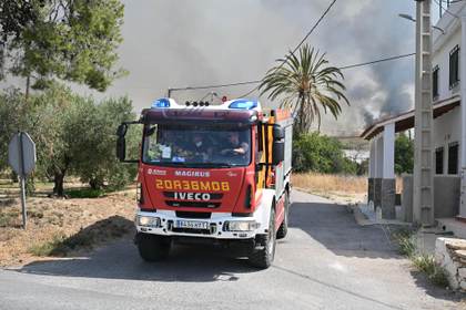 Bruselas activa su servicio de satélites para apoyo en monitoreo del incendio de Almería
