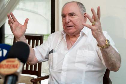 Expresidente ecuatoriano Bucaram apelará la sentencia por fraude de pruebas de covid-19