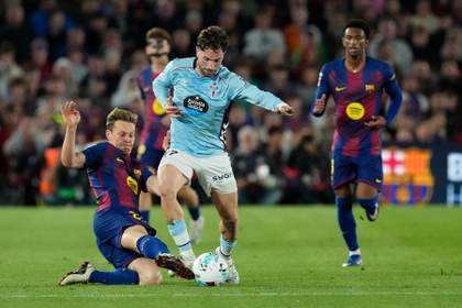 De Jong supera a Cocu como el neerlandés con más partidos en la historia del Barça