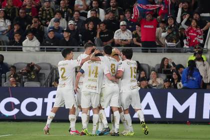 2-1. Son lidera un triunfo por la mínima, pero la serie se mantiene abierta