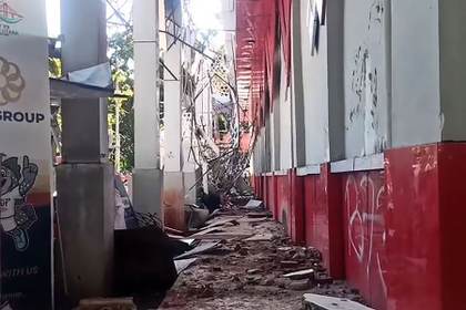 Desactivan la alerta de tsunami tras sismo de 7,4 en Indonesia con un fallecido