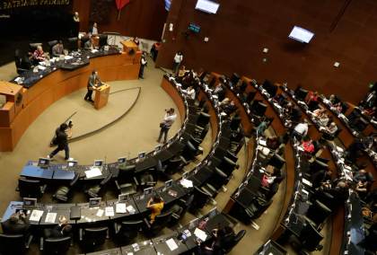 El Senado de México aprueba la reforma que prohíbe la doble nacionalidad a gobernantes