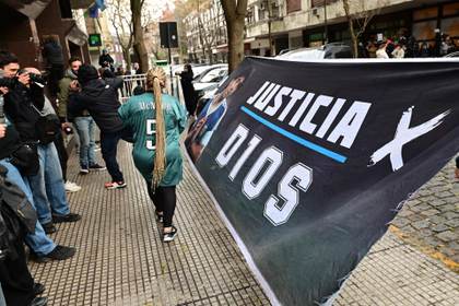 Empleados de seguridad del barrio exclusivo donde murió Maradona declararán en el juicio