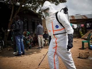 La OMS eleva a "muy alto" el riesgo por el brote de ébola dentro de la RD Congo