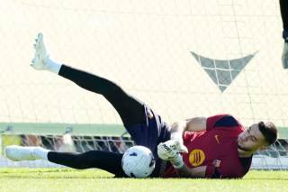 Joan Garcia recibe el alta médica y estará disponible para el Barcelona-Getafe