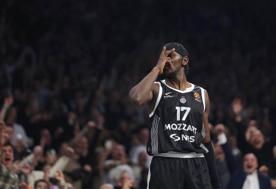 El alemán Isaac Bonga sale del Partizan y su futuro apunta a España