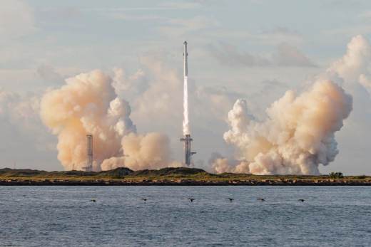SpaceX logra el hito de poner en la órbita terrestre su enorme Starship