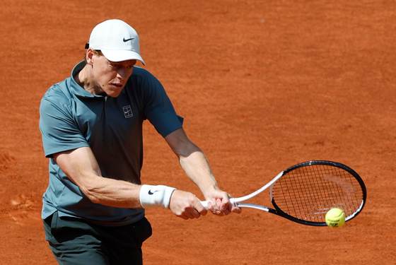 Sinner: "El tenis necesita a Carlos Alcaraz y es mejor cuando está"