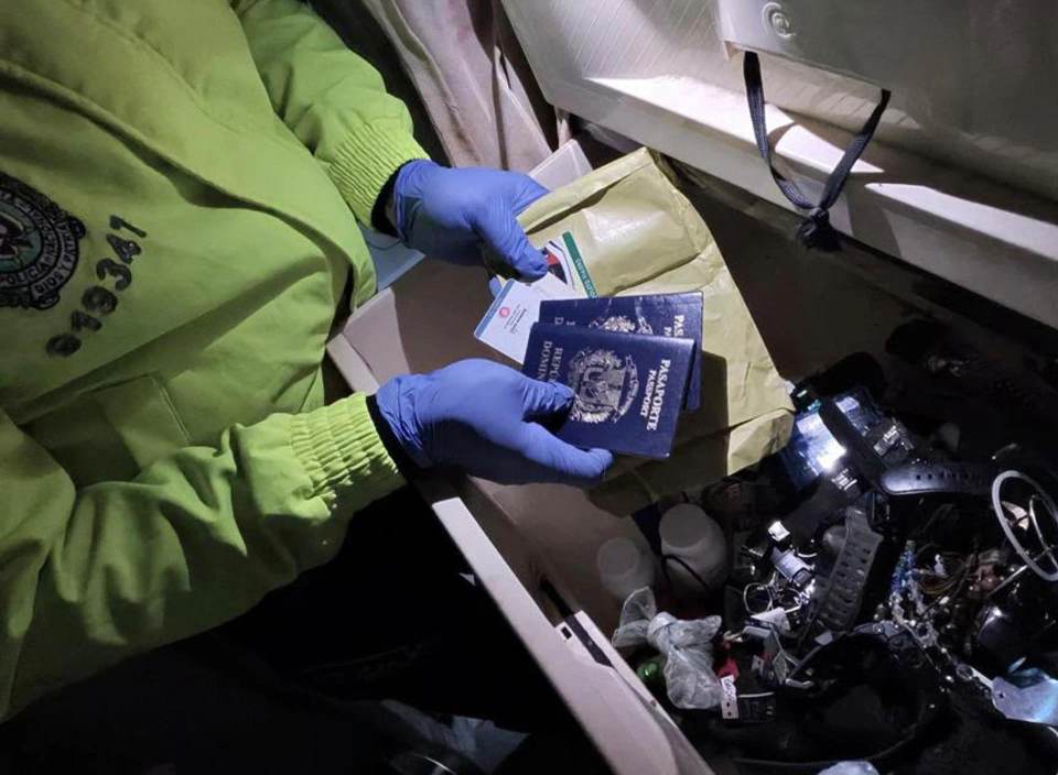 Autoridades desmontan una red que vendía identidades colombianas falsas a extranjeros