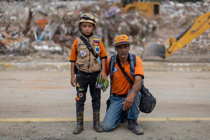 Sebastián Corro, el 'topito' venezolano de diez años que salvó a dos mascotas tras los sismos