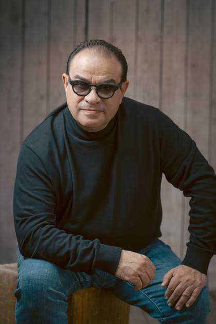 Tony Vega llega a sus 50 años de carrera en el "sitio correcto" de la salsa