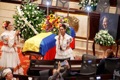 Colombia homenajea al ritmo del tambor a la legendaria Totó la Momposina