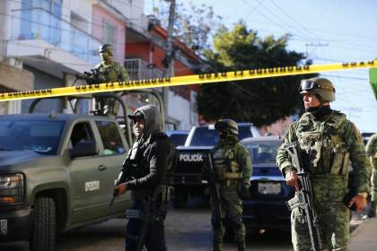 Sicarios asesinan a 4 personas y hieren a 3 en un ataque contra un bar del oeste de México