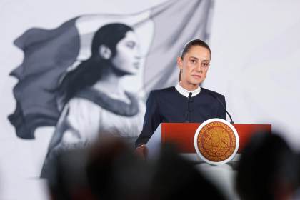 Sheinbaum pide "justicia" en el caso del exmilitar acusado de contrabando de combustible