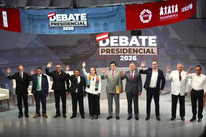 La sombra del expresidente Castillo planea en segundo día del debate de candidatos en Perú