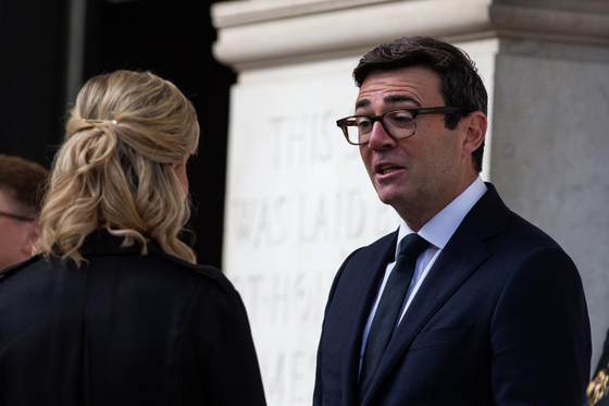 Andy Burnham es proclamado líder del Partido Laborista británico en sustitución de Starmer