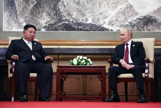 Putin felicita a Kim Jong-un por su reelección al frente de Corea del Norte