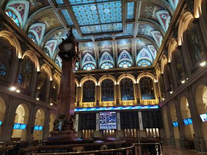 Las bolsas europeas suben un 5 % tras el acuerdo de alto el fuego entre EE. UU. e Irán