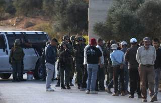 El candidato demócrata estadounidense Brad Lander denuncia haber sido detenido por Israel en Cisjordania