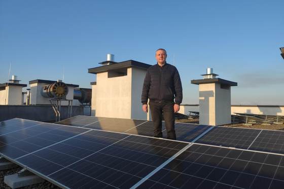 La energía solar llega al rescate de sistema energético ucraniano dañado por ataques rusos