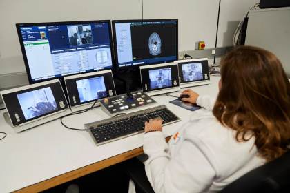 Terapia dirigida reduce 94 % riesgo de progresión intracraneal en tipo de cáncer de pulmón