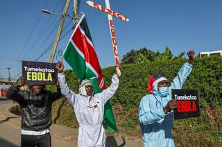 Al menos un muerto en Kenia en las protestas contra el centro antiébola impulsado por EEUU