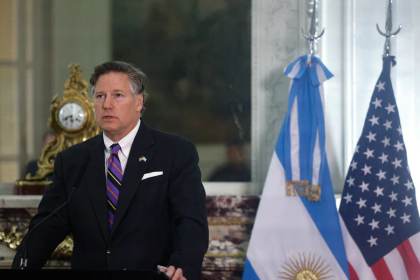 Subsecretario de Estado Landau dice que relación entre EE.UU. y Argentina alcanzó "hitos históricos"