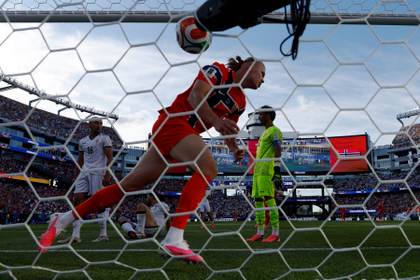 1-4. Debut soñado de Haaland en el regreso de Noruega al Mundial