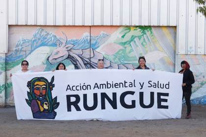 "Somos el patio trasero de Santiago": la vida junto al vertedero con más metano del mundo