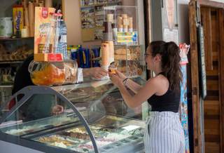 El helado arranca bien su temporada alta y se adentra en el mundo del picoteo entre horas