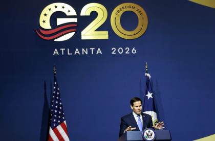 Marco Rubio niega que EE.UU. facilitara la salida de Brasil de Flávio Bolsonaro
