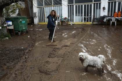 Un muerto y graves inundaciones en Grecia por un temporal de lluvia y vientos racheados