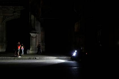 El sistema eléctrico nacional de Cuba registra otra caída total, la quinta en 2026
