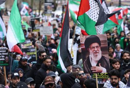Unos 5.000 manifestantes proiraníes se congregan en Londres con gran presencia policial